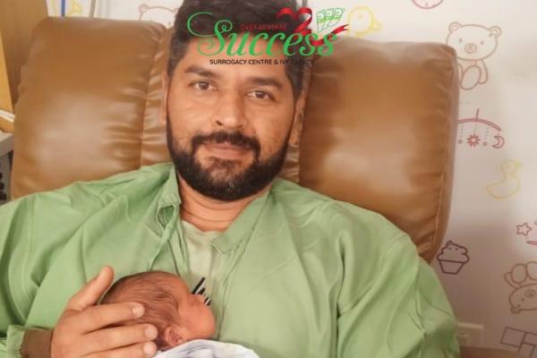  Our client from Delhi talks about his journey to parenthood